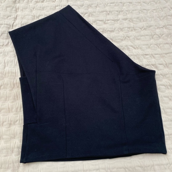 Express cropped one shoulder top size M - Picture 2 of 5